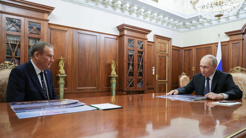 Путин предложил Дрозденко обращаться за поддержкой в федеральный центр