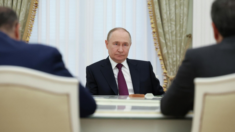 Путин предложил создать в ЕАЭС цифровую инвестиционную платформу