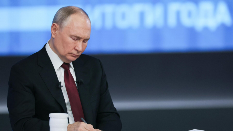 Путин призвал ввести ограничения по выдаче кредитов