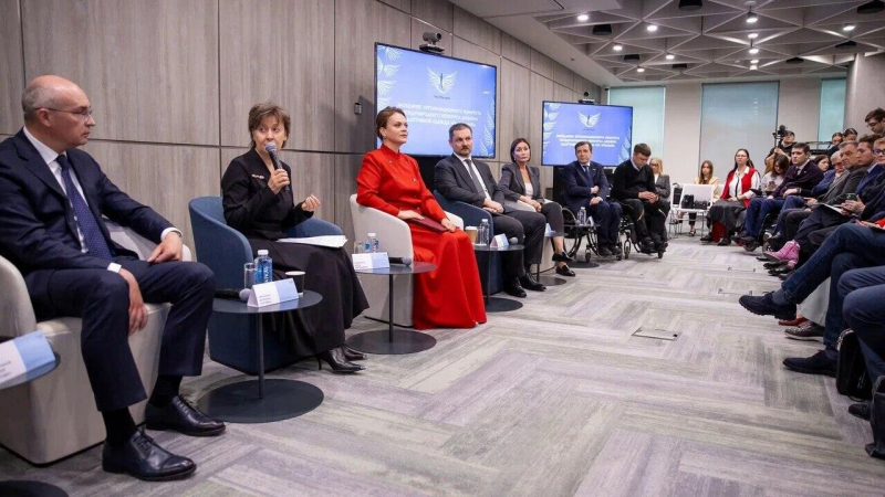 РЭЦ принял участие в заседании оргкомитета конкурса "На крыльях"