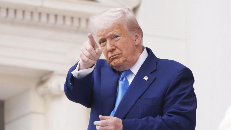 Трамп заявил о повышении пошлин на импорт стали в США