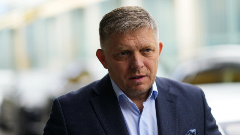Украина заплатит за "западную авантюру" территориями, заявил Фицо